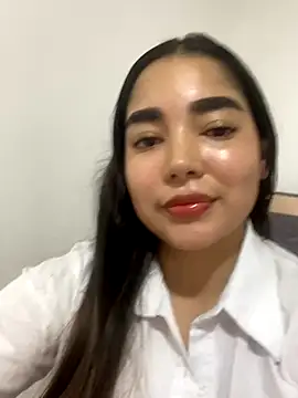 Snapshot of DulceChloe99 chatting on January 2026 01:19:01 AM DulceChloe99 online show from January 2026 01:19:01 AM