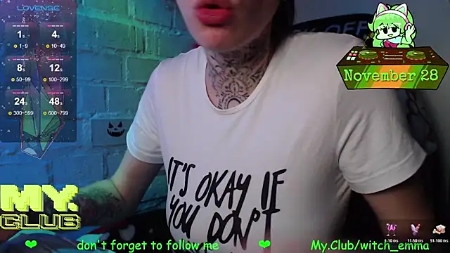 Snapshot of Witch_Emma chatting on November 2025 03:58:01 PM Witch Emma online show from November 2025 03:58:01 PM