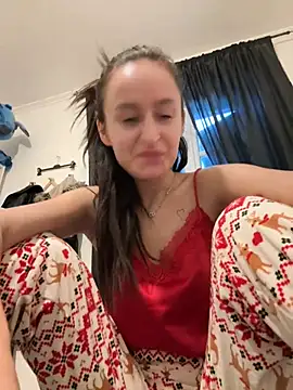 Snapshot of Zeyna1 chatting on December 2024 02:49:01 PM Zeyna1 online show from December 2024 02:49:01 PM