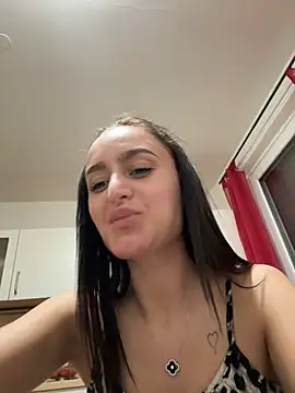 Snapshot of Zeyna1 chatting on January 2025 09:11:02 PM Zeyna1 online show from January 2025 09:11:02 PM