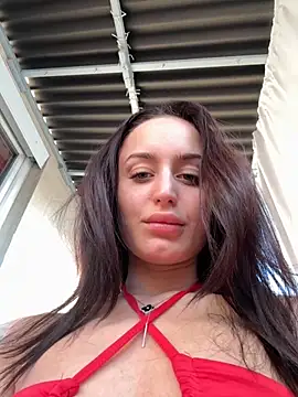 Snapshot of Zeyna1 chatting on September 2025 04:06:02 PM Zeyna1 online show from September 2025 04:06:02 PM