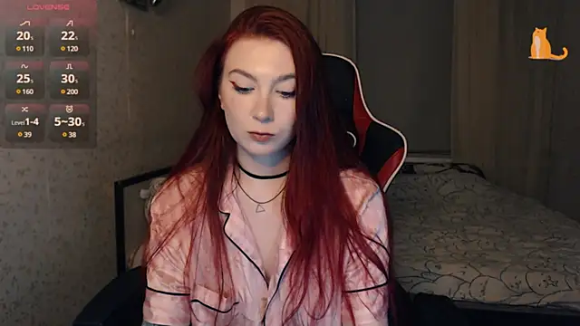 Snapshot of Cute_lina chatting on January 2025 01:43:02 AM Cute lina online show from January 2025 01:43:02 AM