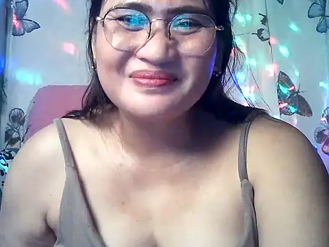 Snapshot of Amazing_Angel22 chatting on April 2026 06:35:01 PM Amazing Angel22 online show from April 2026 06:35:01 PM