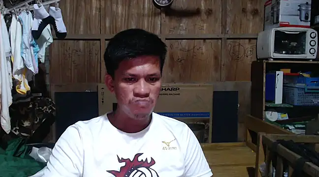 Snapshot of SweetasianHugoxxx chatting on January 2025 02:35:02 PM SweetasianHugoxxx online show from January 2025 02:35:02 PM