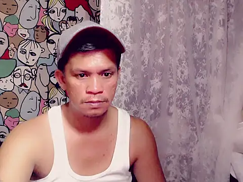 Snapshot of SweetasianHugoxxx chatting on March 2025 02:46:02 PM SweetasianHugoxxx online show from March 2025 02:46:02 PM