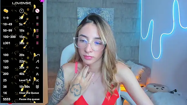 Snapshot of barbie_scoth_ chatting on January 2025 08:31:02 PM barbie scoth online show from January 2025 08:31:02 PM