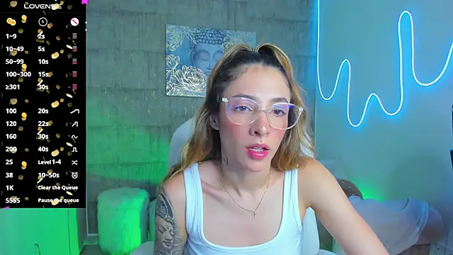 Snapshot of barbie_scoth_ chatting on March 2025 10:15:01 PM barbie scoth online show from March 2025 10:15:01 PM