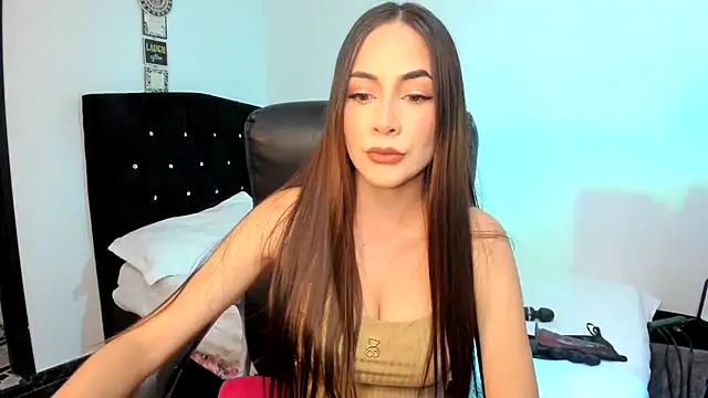 Snapshot of CristinaLaurentt chatting on December 2024 11:13:02 PM CristinaLaurentt online show from December 2024 11:13:02 PM