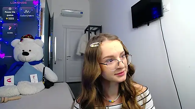 KateJonson online show from January 2025 01:08:01 PM