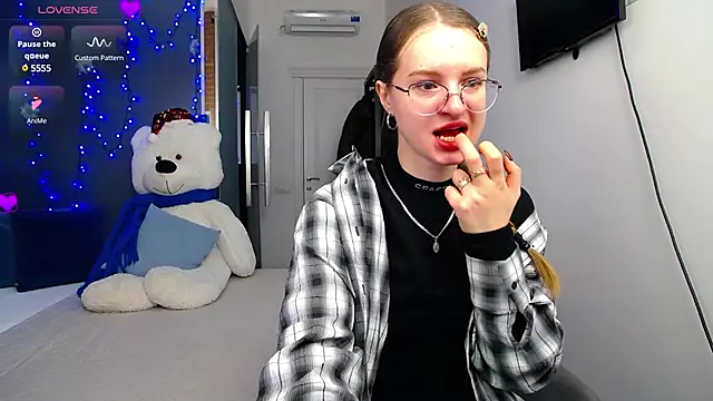 KateJonson online show from January 2025 08:03:01 AM