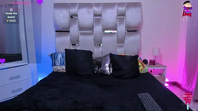 MelanyShayk online show from June 2026 04:17:01 AM