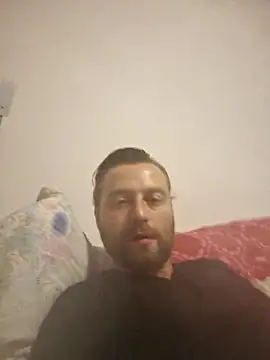 Snapshot of HouseOfCums chatting on October 2025 10:32:02 PM HouseOfCums online show from October 2025 10:32:02 PM