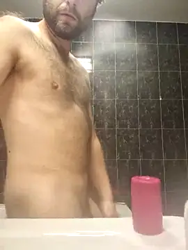 Snapshot of HouseOfCums chatting on October 2025 04:19:01 PM HouseOfCums online show from October 2025 04:19:01 PM