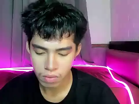 Lightjt04 online show from October 2025 07:44:02 PM