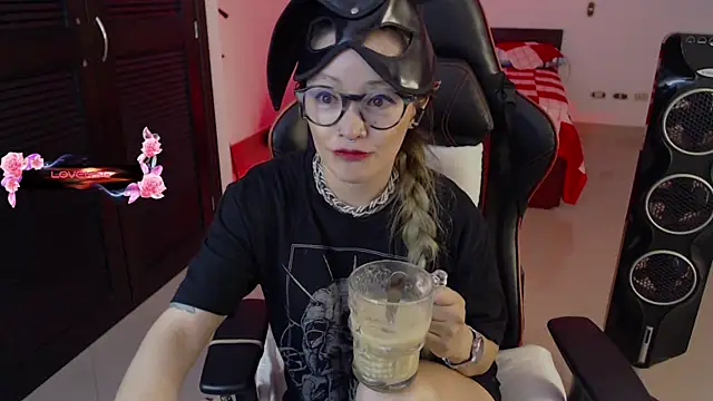 Snapshot of pink-2022 chatting on February 2026 06:45:01 PM pink-2022 online show from February 2026 06:45:01 PM