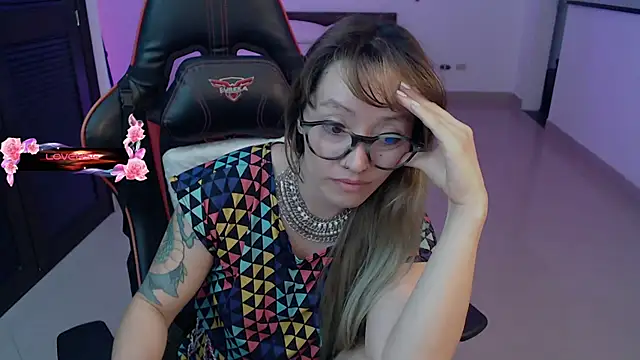 Snapshot of pink-2022 chatting on February 2026 09:25:02 PM pink-2022 online show from February 2026 09:25:02 PM