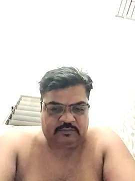 Desi Londa 143 online show from November 2025 05:40:02 PM