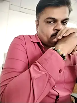 Snapshot of Desi_Londa_143 chatting on May 2026 08:12:02 AM Desi Londa 143 online show from May 2026 08:12:02 AM