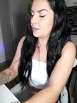 Snapshot of hot-babygirl chatting on January 2025 08:48:01 PM hot-babygirl online show from January 2025 08:48:01 PM