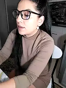 Snapshot of hot-babygirl chatting on January 2025 09:14:02 PM hot-babygirl online show from January 2025 09:14:02 PM