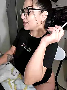 Snapshot of hot-babygirl chatting on February 2025 07:00:01 PM hot-babygirl online show from February 2025 07:00:01 PM