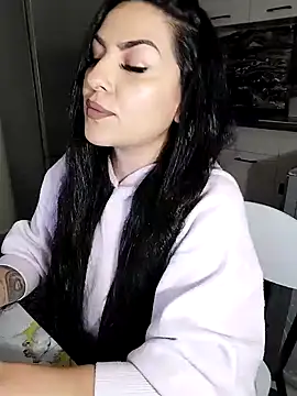 Snapshot of hot-babygirl chatting on February 2025 08:25:01 PM hot-babygirl online show from February 2025 08:25:01 PM