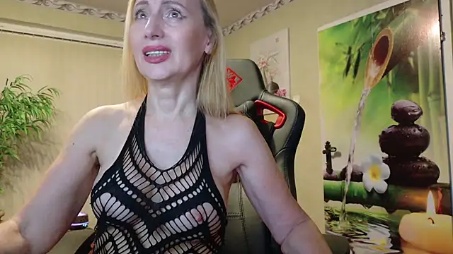 HotLana69 online show from March 2026 05:54:01 PM