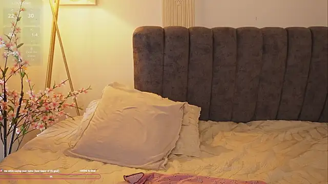 bunnycuteshy online show from September 2025 02:11:01 PM