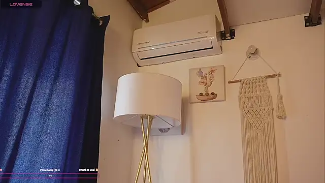 bunnycuteshy online show from October 2025 02:37:02 PM