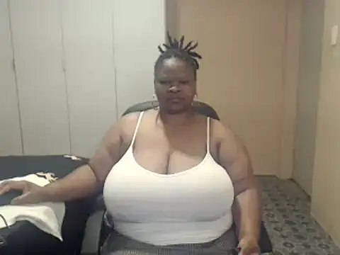 sweetnoziexx online show from November 2025 05:28:02 AM