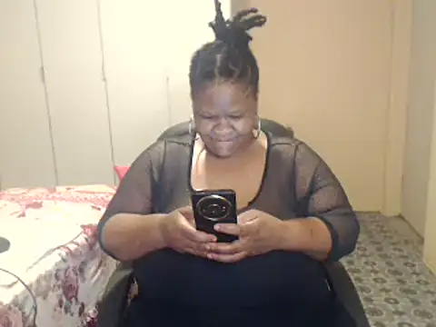 sweetnoziexx online show from November 2025 05:48:01 PM