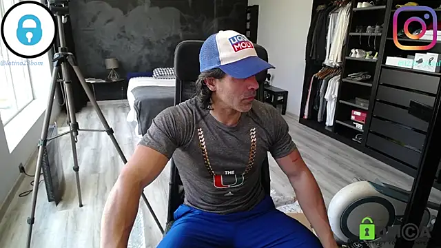 Snapshot of samricci21 chatting on March 2026 12:00:02 PM samricci21 online show from March 2026 12:00:02 PM