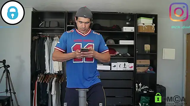 Snapshot of samricci21 chatting on March 2026 10:27:02 AM samricci21 online show from March 2026 10:27:02 AM