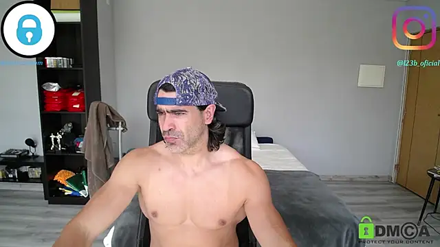 Snapshot of samricci21 chatting on April 2026 01:58:02 PM samricci21 online show from April 2026 01:58:02 PM