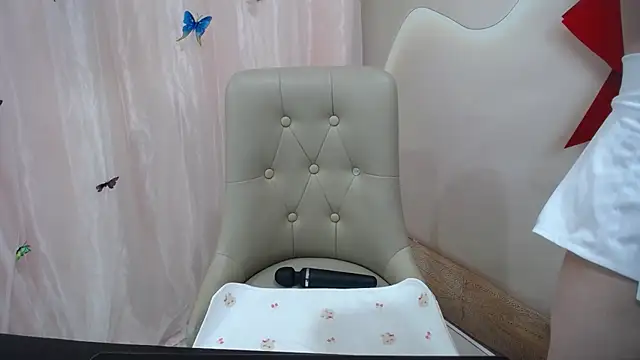 Leiershery online show from November 2025 01:19:02 AM