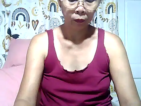 Snapshot of urwife_tobe chatting on April 2026 03:00:02 AM urwife tobe online show from April 2026 03:00:02 AM