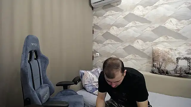 SerzhKorol1 online show from October 2025 06:06:02 AM