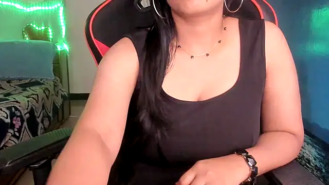 Snapshot of South_indian_tickly chatting on June 2026 06:45:01 PM South indian tickly online show from June 2026 06:45:01 PM