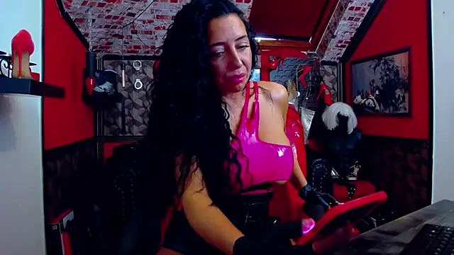 Snapshot of DommeBellatrix chatting on April 2026 11:35:01 AM DommeBellatrix online show from April 2026 11:35:01 AM