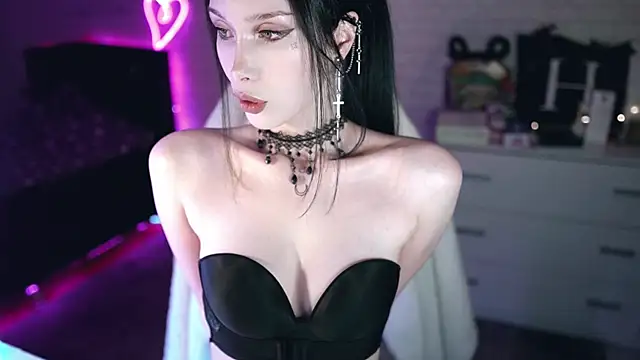 Snapshot of _Uindi_ chatting on December 2024 04:09:01 PM  Uindi  online show from December 2024 04:09:01 PM