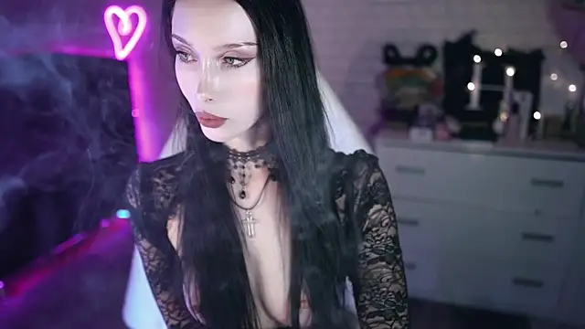 Snapshot of _Uindi_ chatting on December 2024 04:46:02 PM  Uindi  online show from December 2024 04:46:02 PM