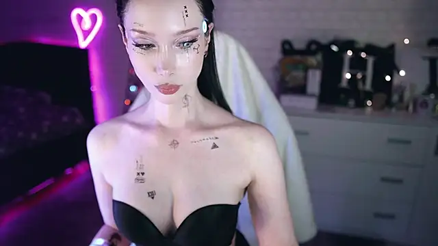 Snapshot of _Uindi_ chatting on January 2025 05:06:01 PM  Uindi  online show from January 2025 05:06:01 PM