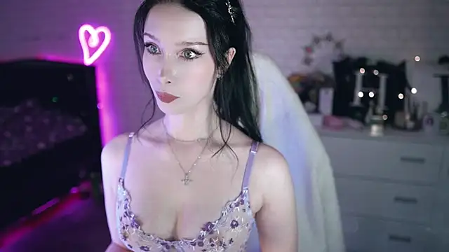 Snapshot of _Uindi_ chatting on March 2025 07:08:02 AM  Uindi  online show from March 2025 07:08:02 AM