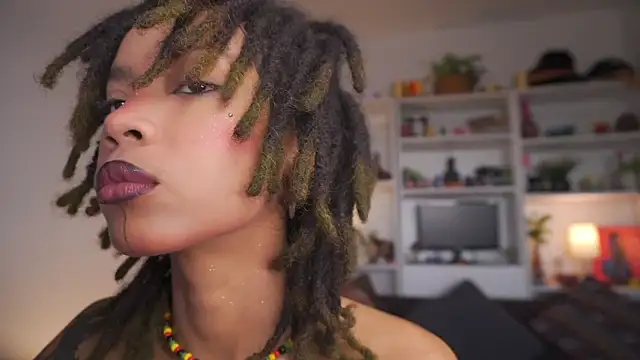 Snapshot of Cooper-Reds chatting on April 2026 08:35:02 PM Cooper-Reds online show from April 2026 08:35:02 PM