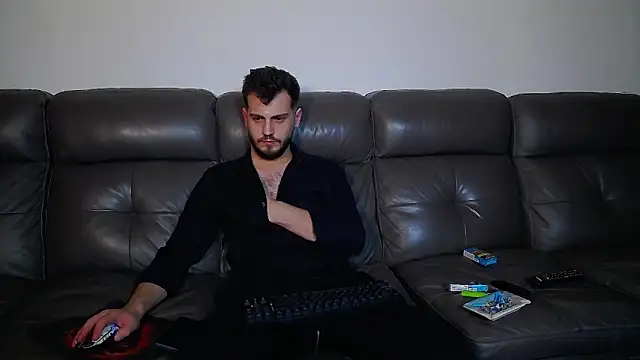 CrazyDom1 online show from March 2026 02:04:02 AM