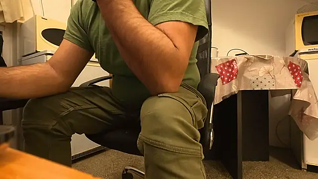 TigerOne19 online show from November 2025 05:13:02 PM