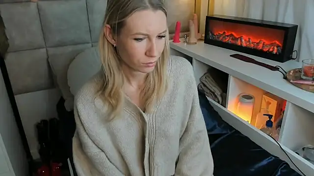 Snapshot of TatjanaTillers chatting on March 2026 09:14:02 AM TatjanaTillers online show from March 2026 09:14:02 AM