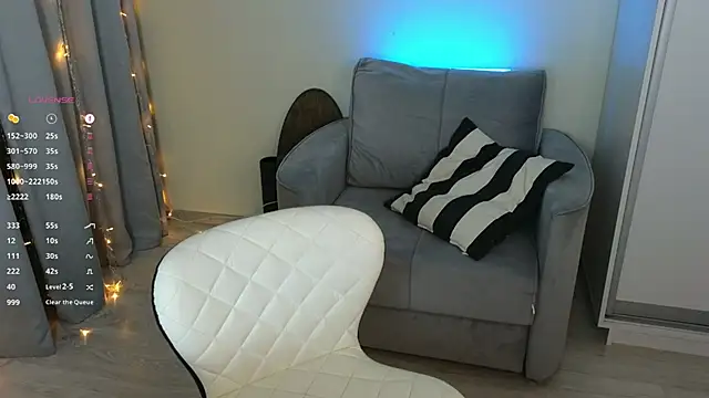 Snapshot of mo1ly chatting on January 2025 08:17:01 AM mo1ly online show from January 2025 08:17:01 AM