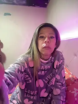 Karly moon online show from March 2025 03:32:02 AM