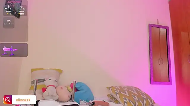 Snapshot of olivia__s chatting on January 2025 04:59:01 AM olivia  s online show from January 2025 04:59:01 AM